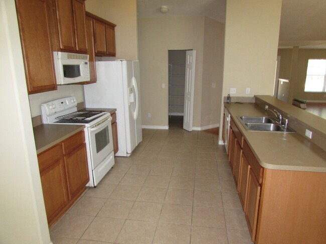Building Photo - Large Indian Trails Single Family Home
