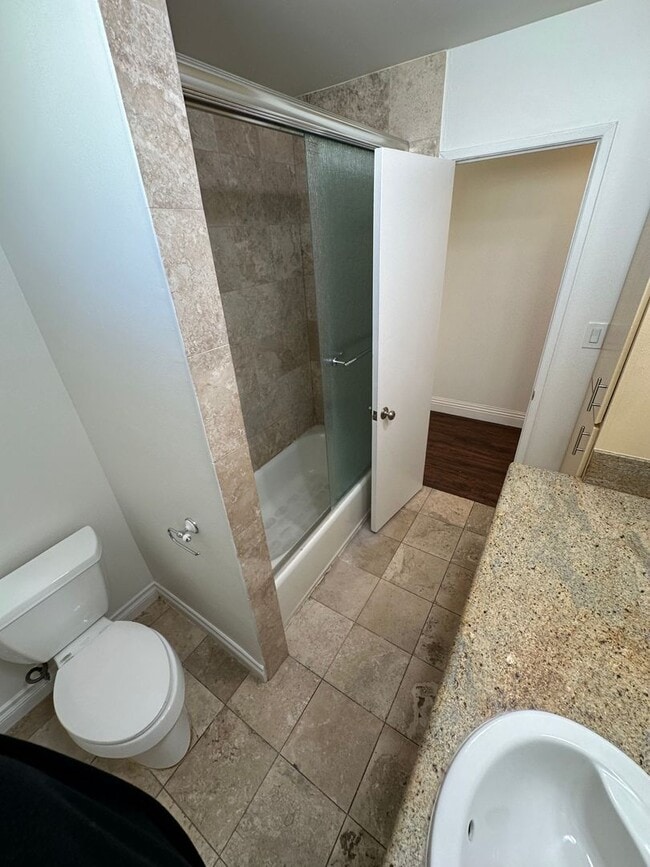 Building Photo - Corby