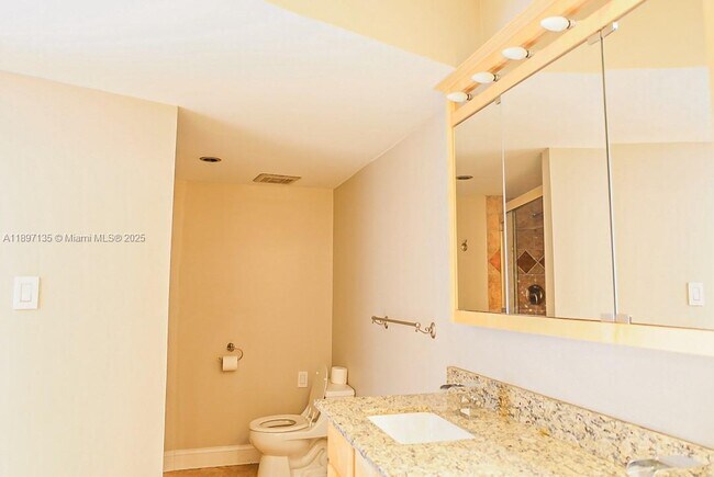 Building Photo - 100 Golden Isles Dr