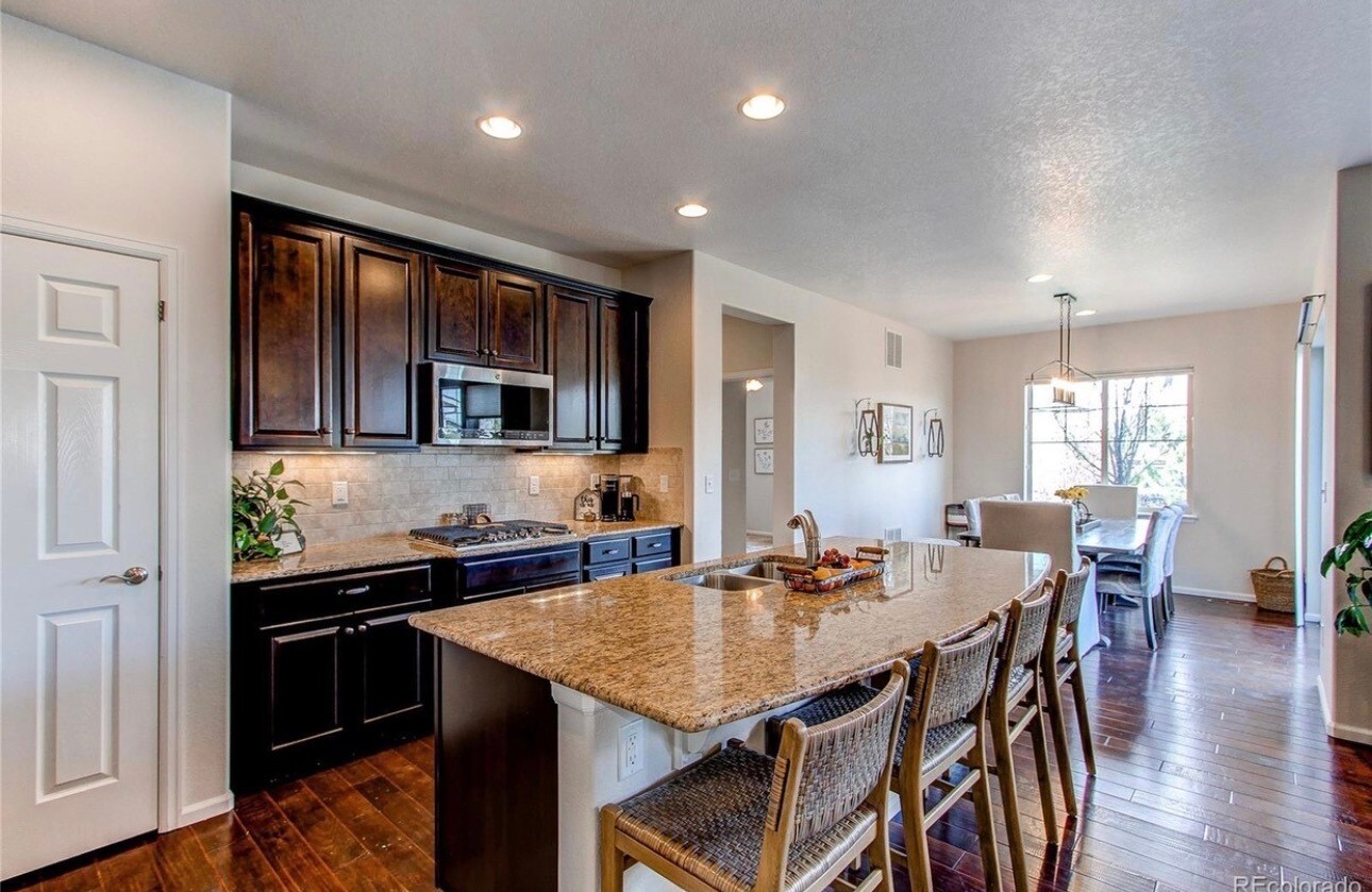 Building Photo - 14969 Melco Ave