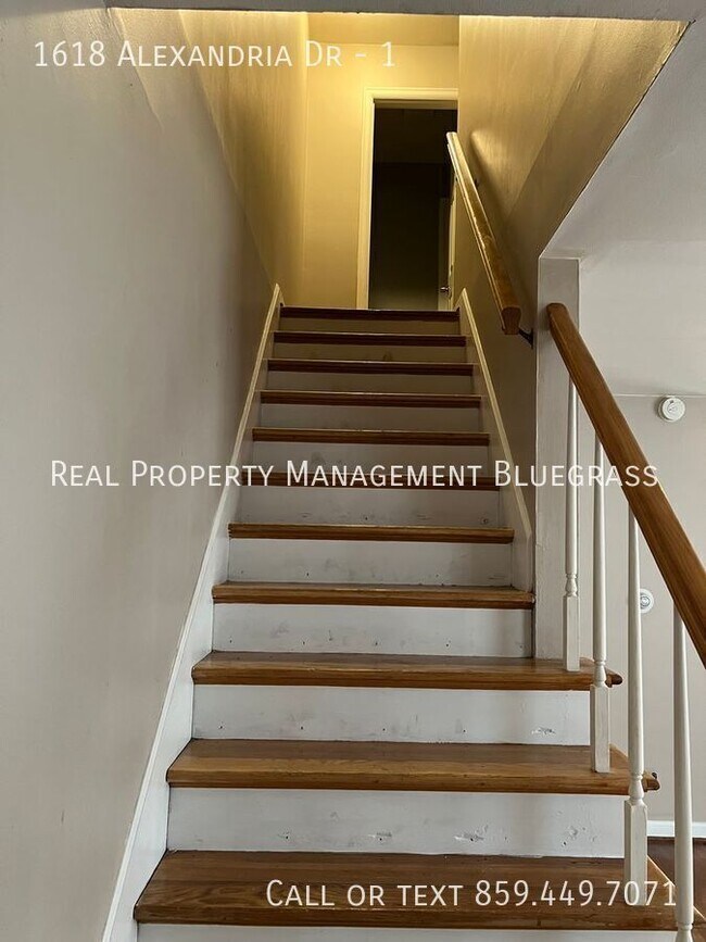 Building Photo - 1618 Alexandria Dr