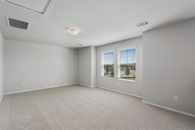 Building Photo - 621 Running Creek Dr