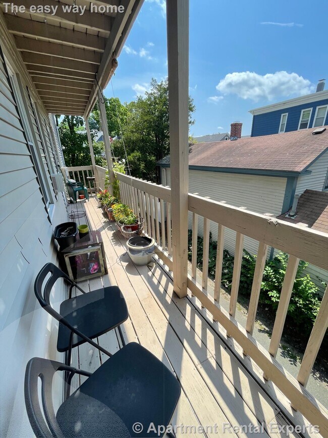 Building Photo - 40 A Linden Ave