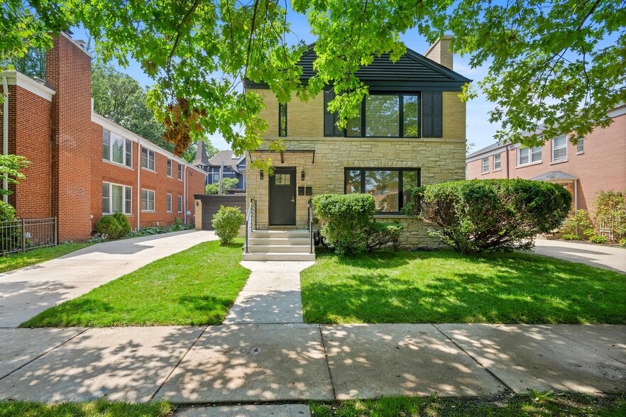 Building Photo - 511 Forest Ave