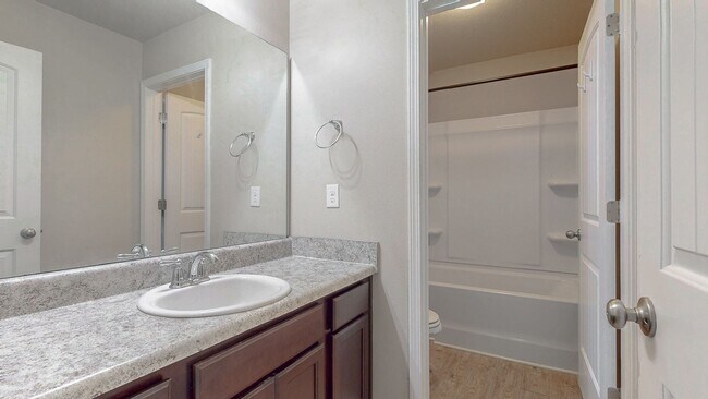 Building Photo - Hammock Bay 4 bedroom 3 bath home - corner...