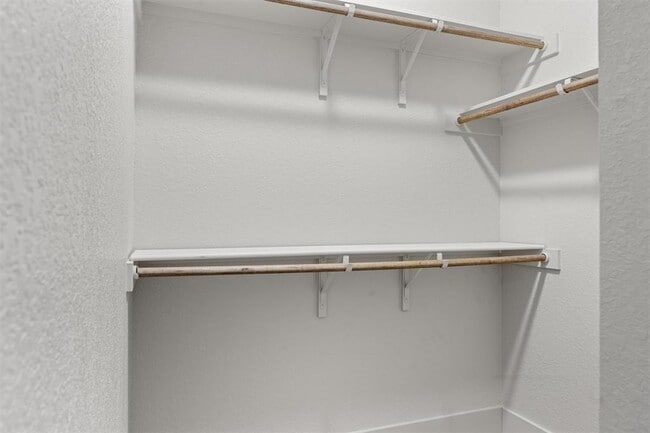 Building Photo - 2056 Local Rebel Lp