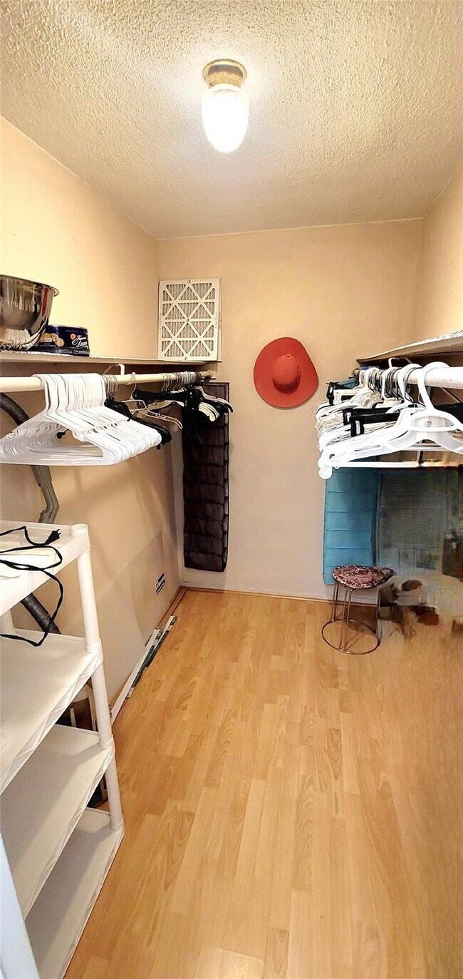 Building Photo - 2901 NW 47th Terrace