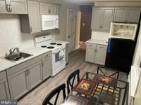 Building Photo - 718 Selma St