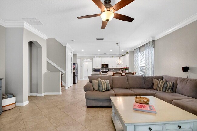 Building Photo - 9062 Gulf Cove Dr