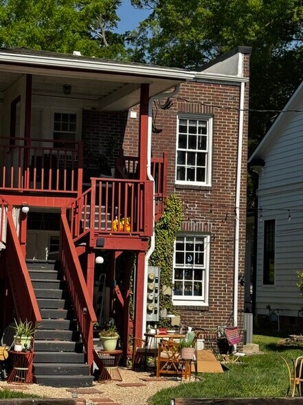 Building Photo - 425 Grandin Rd