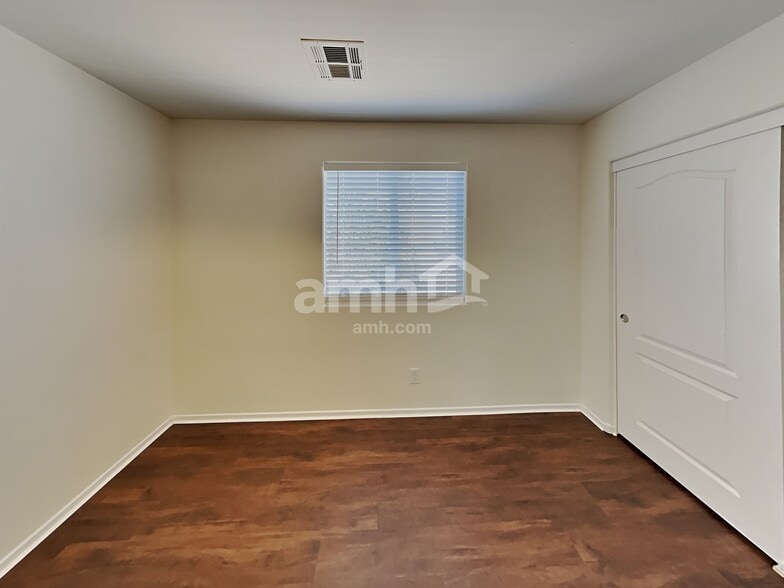 Building Photo - 7601 Seda Ct