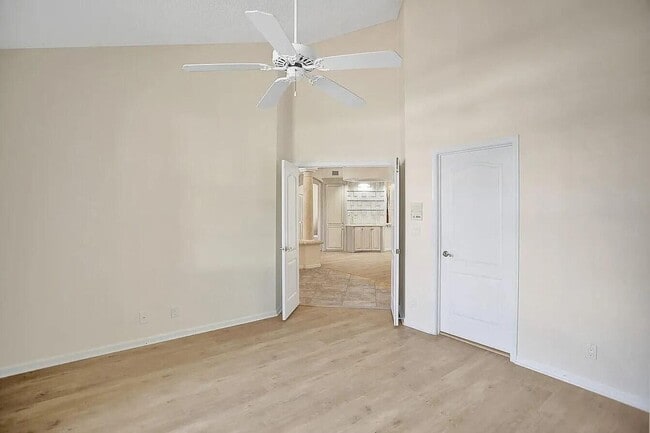 Building Photo - 9119 Baybury Ln