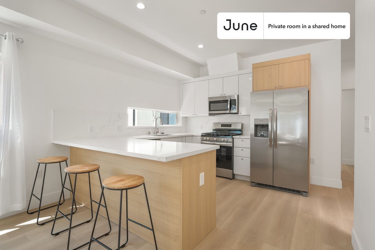 Building Photo - Room in Shared 5 bed/4 bath home