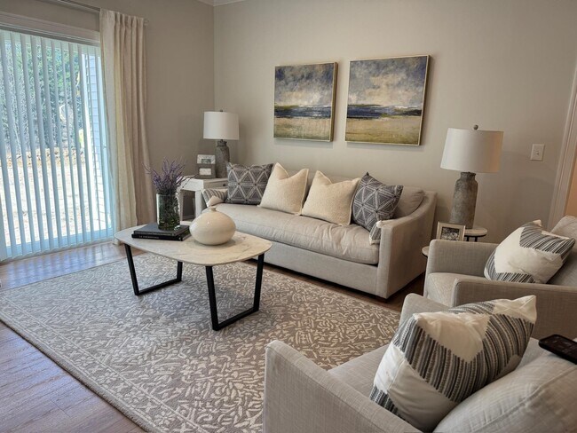 Building Photo - 74 Rockingham Rd