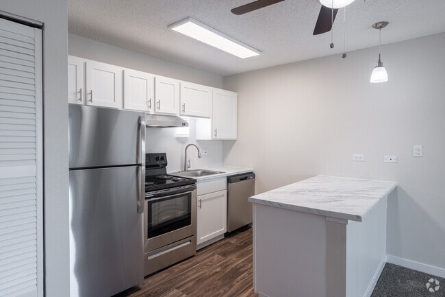 1BR, 1BA - Sky at Bear Creek