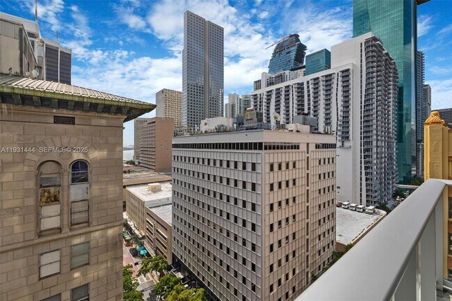 Building Photo - 151 SE 1st St