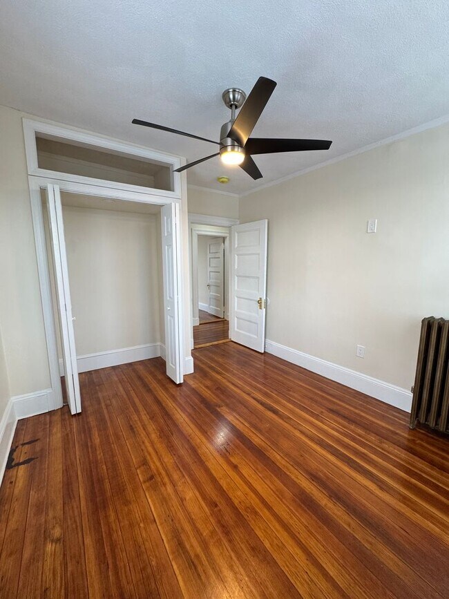 Building Photo - Single Family in Allston Near BU - Available 9/1/2026