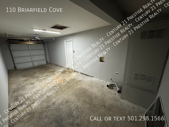 Building Photo - 110 Briarfield Cove