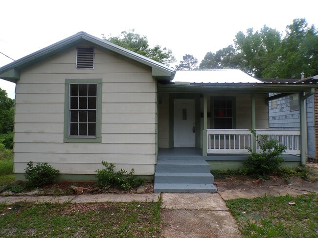 Primary Photo - 116 Avalon Ave