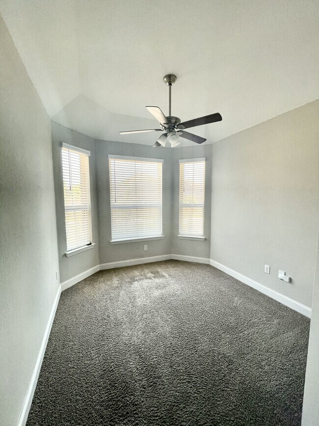 Building Photo - 11710 Briceway Land