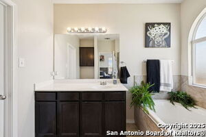 Building Photo - 6035 Hematite Rim