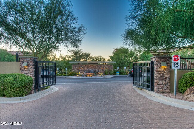 Building Photo - 21320 N 56th St