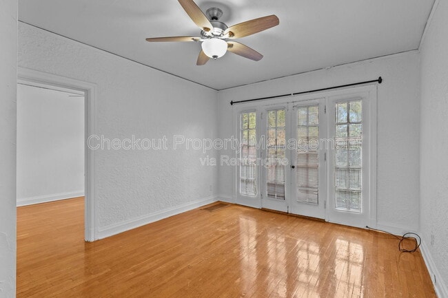 Building Photo - 7338 Forsyth Blvd