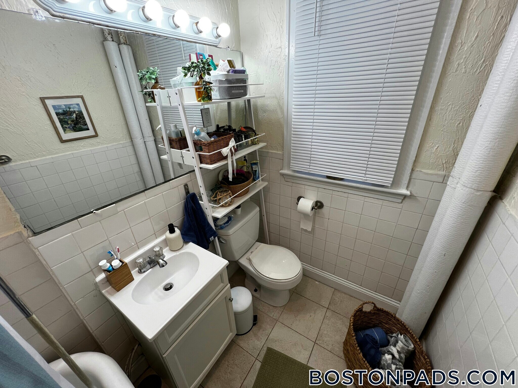 Building Photo - 518 Cambridge St