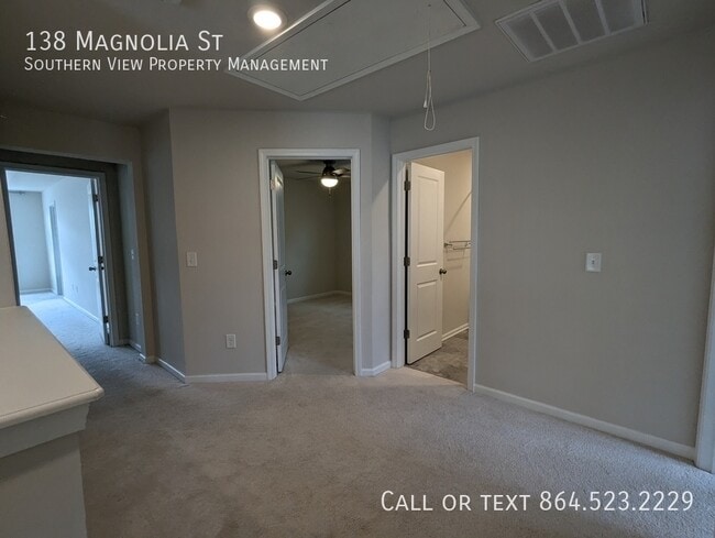 Building Photo - 138 Magnolia St