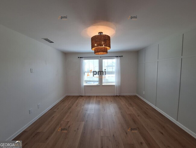 Building Photo - 4644 Piston Jct SW