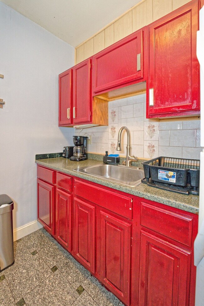 Building Photo - 35 Madison Ave