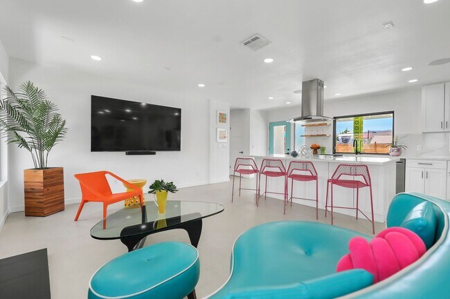 Building Photo - 3940 Cll San Antonio