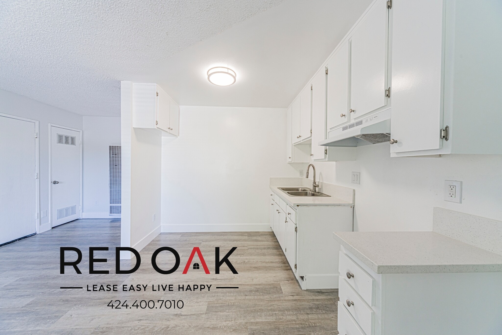 Building Photo - 12883 San Fernando Rd