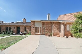 Building Photo - 3456 Gladstone Ln