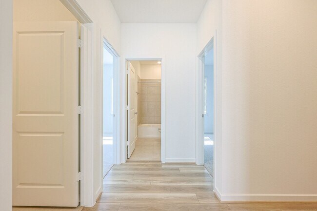 Building Photo - 21510 Banpo Bend Dr