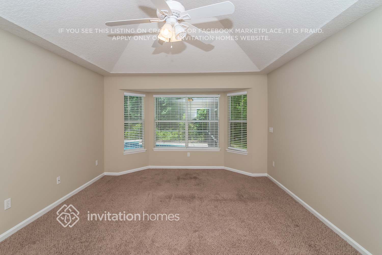 Building Photo - 752 Dewdrop Loop