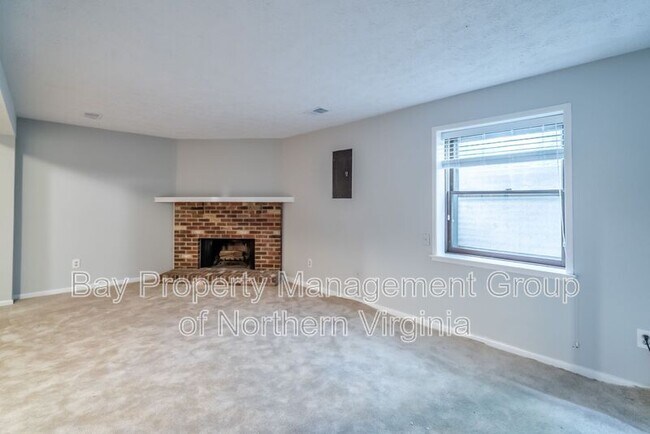 Building Photo - 355 GUNDRY Dr