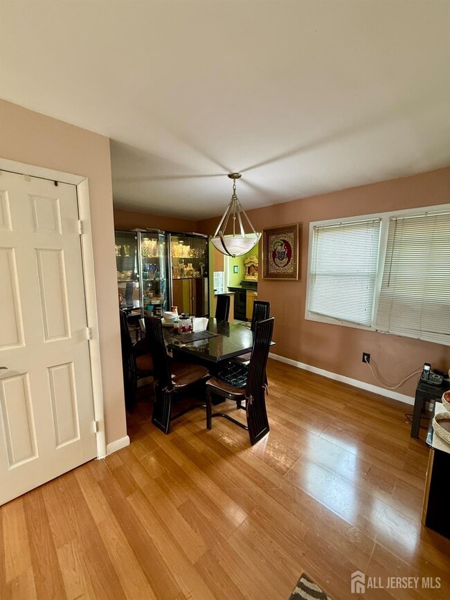 Building Photo - 57 Bender Ave