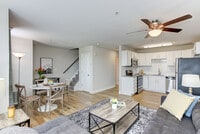 Building Photo - Main Street Court Apartments