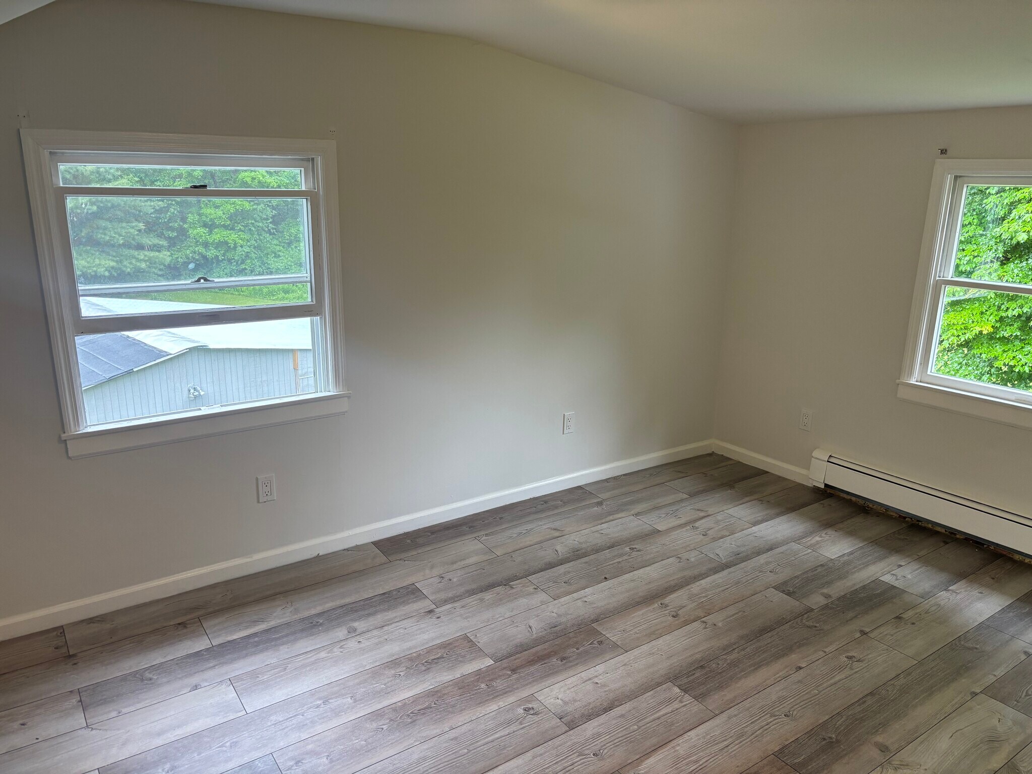Building Photo - 412 Ruskey Ln