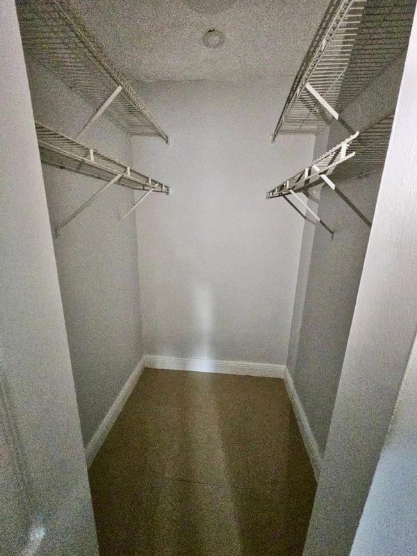 Building Photo - 5820 Albert Rd