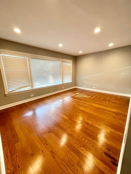 Building Photo - 5755 S Meade Ave