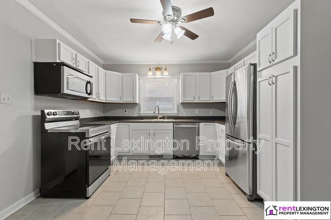 Building Photo - 1721 Albemarle Rd