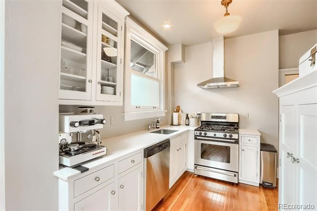 Building Photo - 1220 Fillmore St