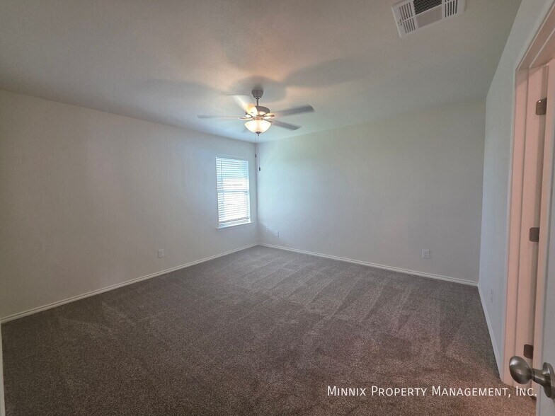 Building Photo - 1324 Hogback Wy