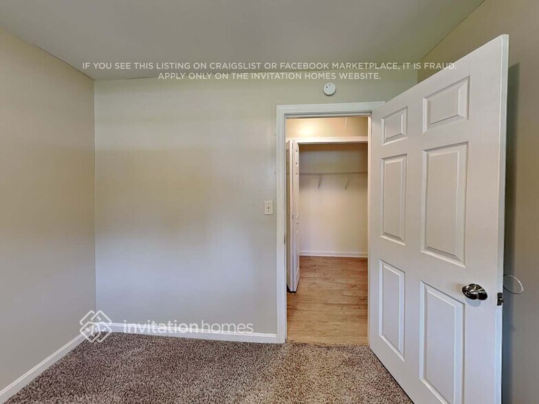 Building Photo - 759 Birchwood Ln SW