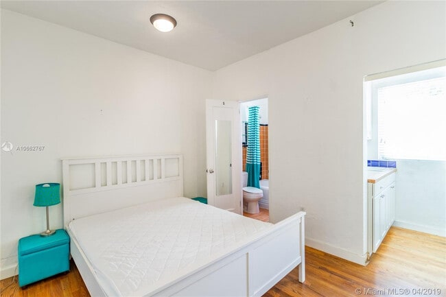 Building Photo - 741 15th St