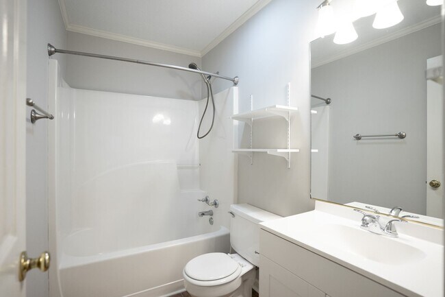 Building Photo - 23 Flat Trail Ct