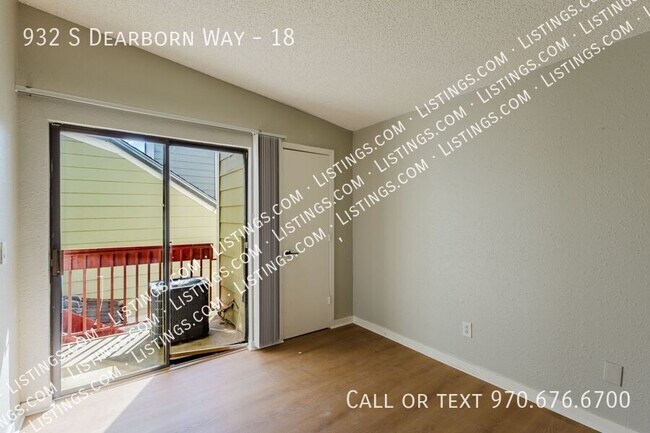 Building Photo - 932 S Dearborn Way