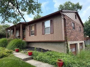 Building Photo - 504 Brunswick Dr